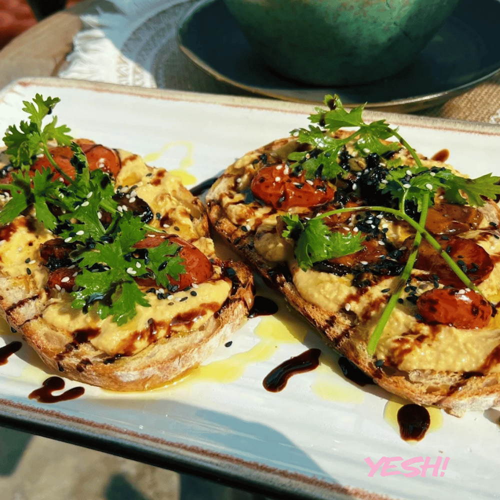 11 | HUMMUS HIGH FIVE